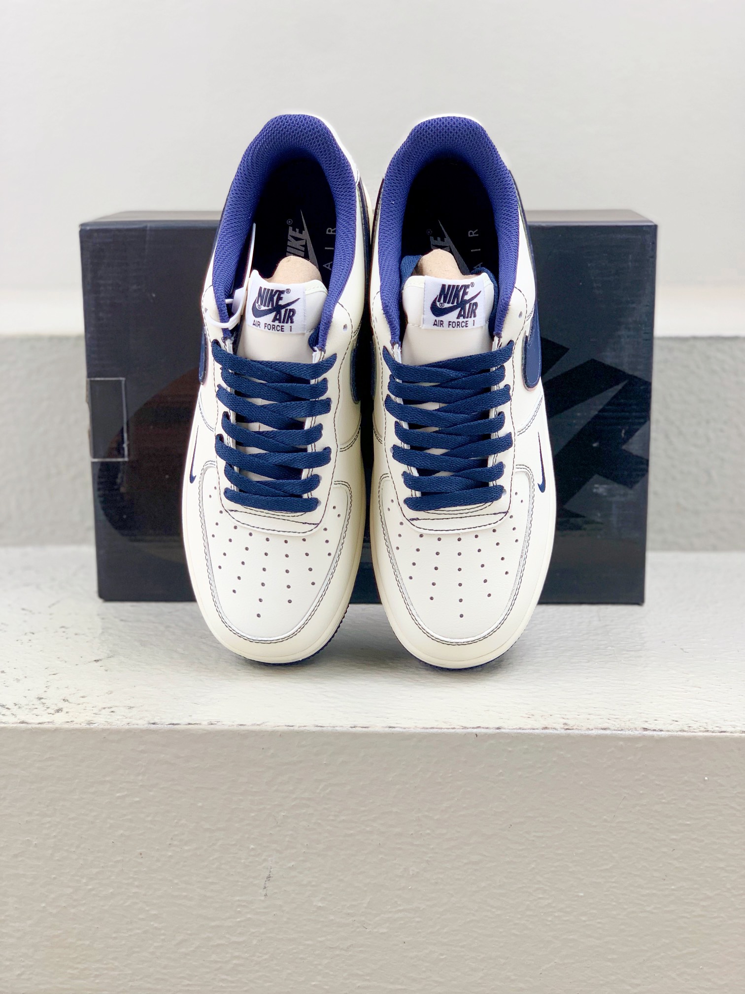 Nike Basic Shoes L-s-xl