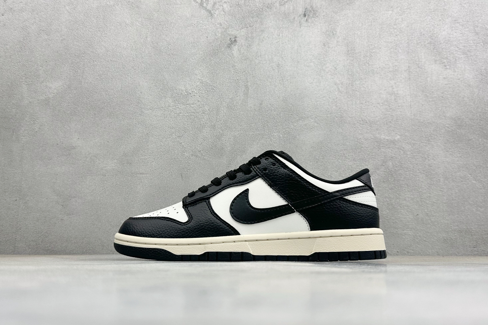 Nike Basic Shoes L-s