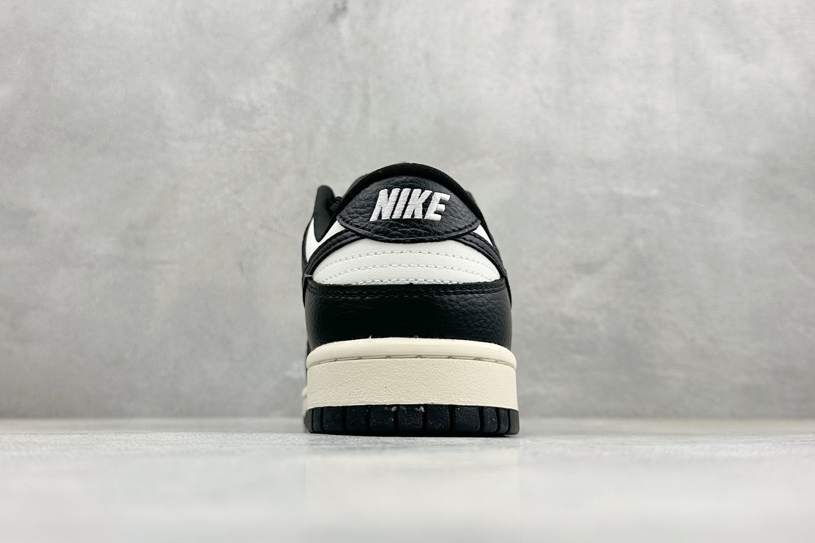 Nike Basic Shoes L-s