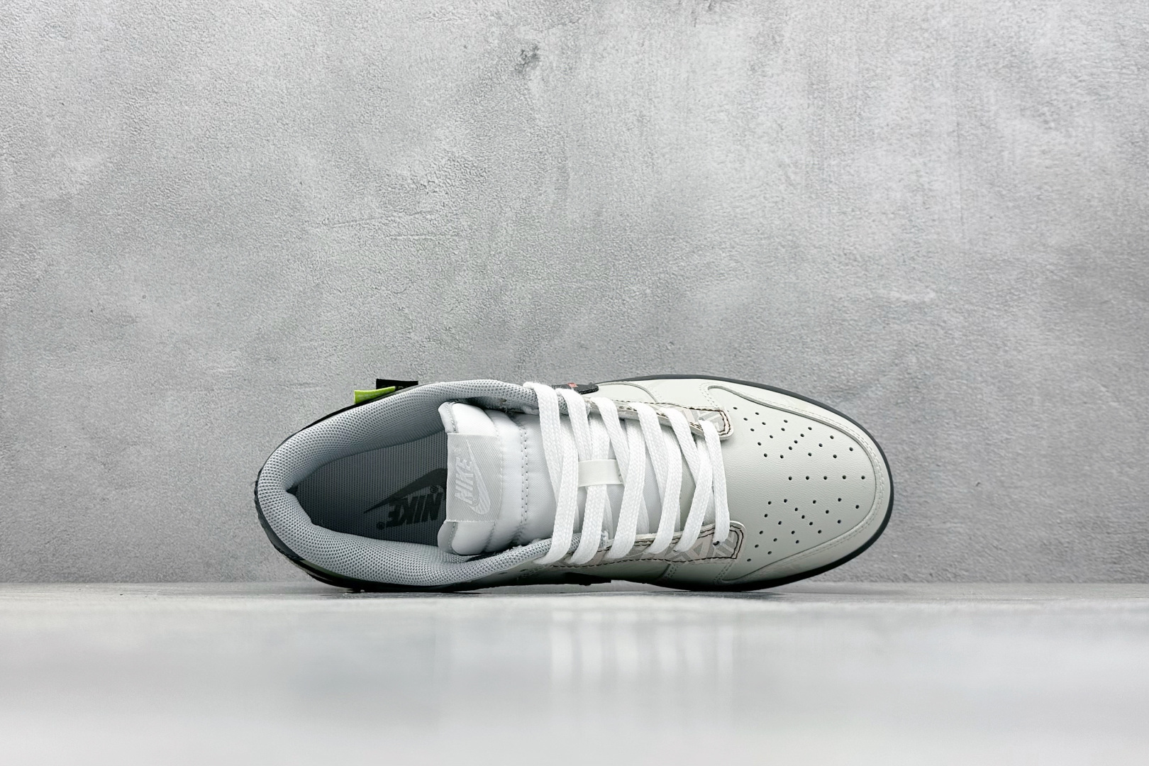 Nike Basic Shoes L-s