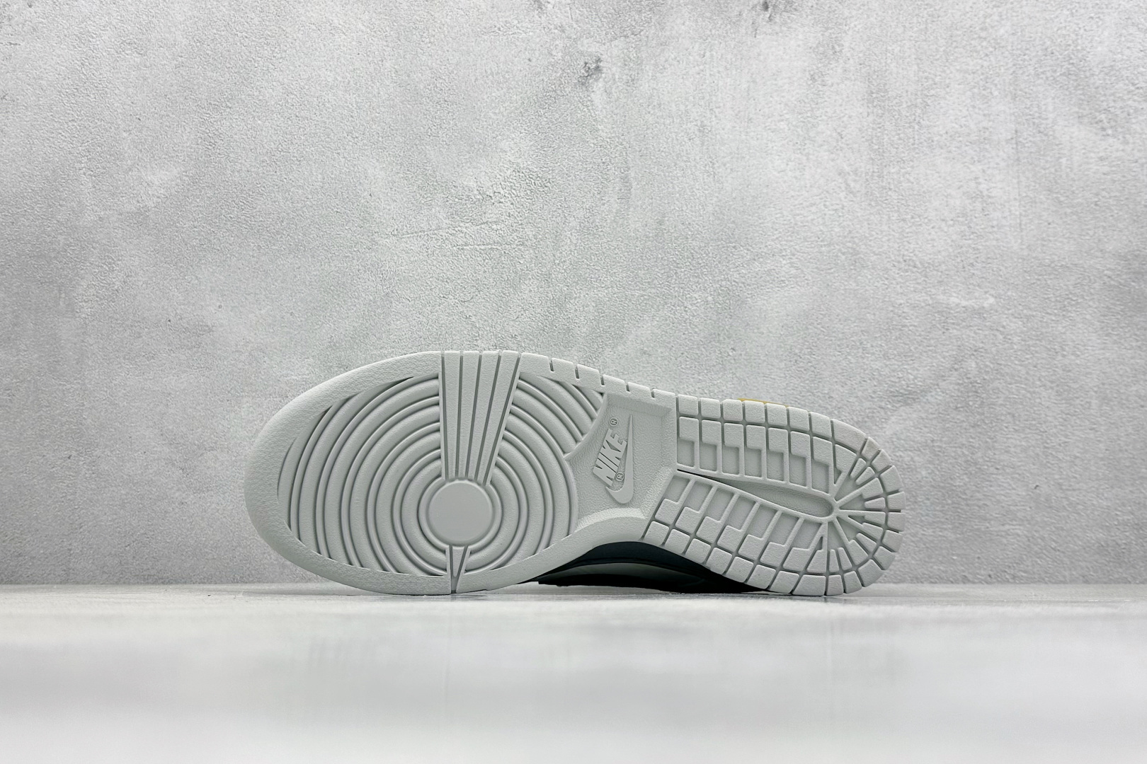 Nike Basic Shoes L-s