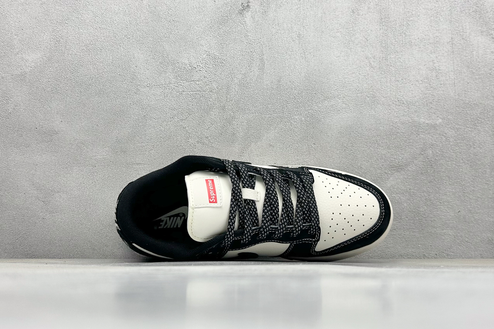 Nike Supreme Basic Shoes M-l-s