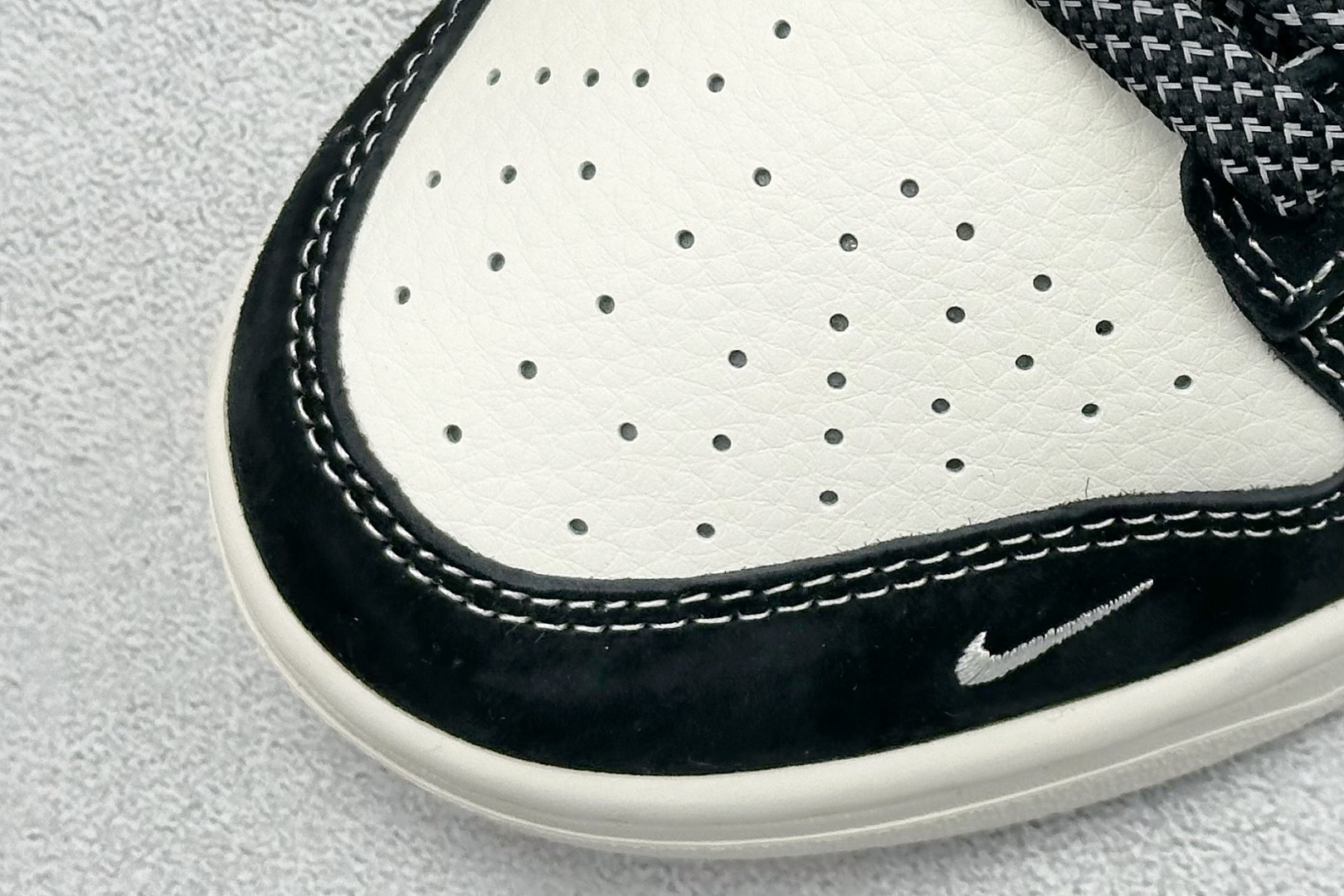 Nike Supreme Basic Shoes M-l-s