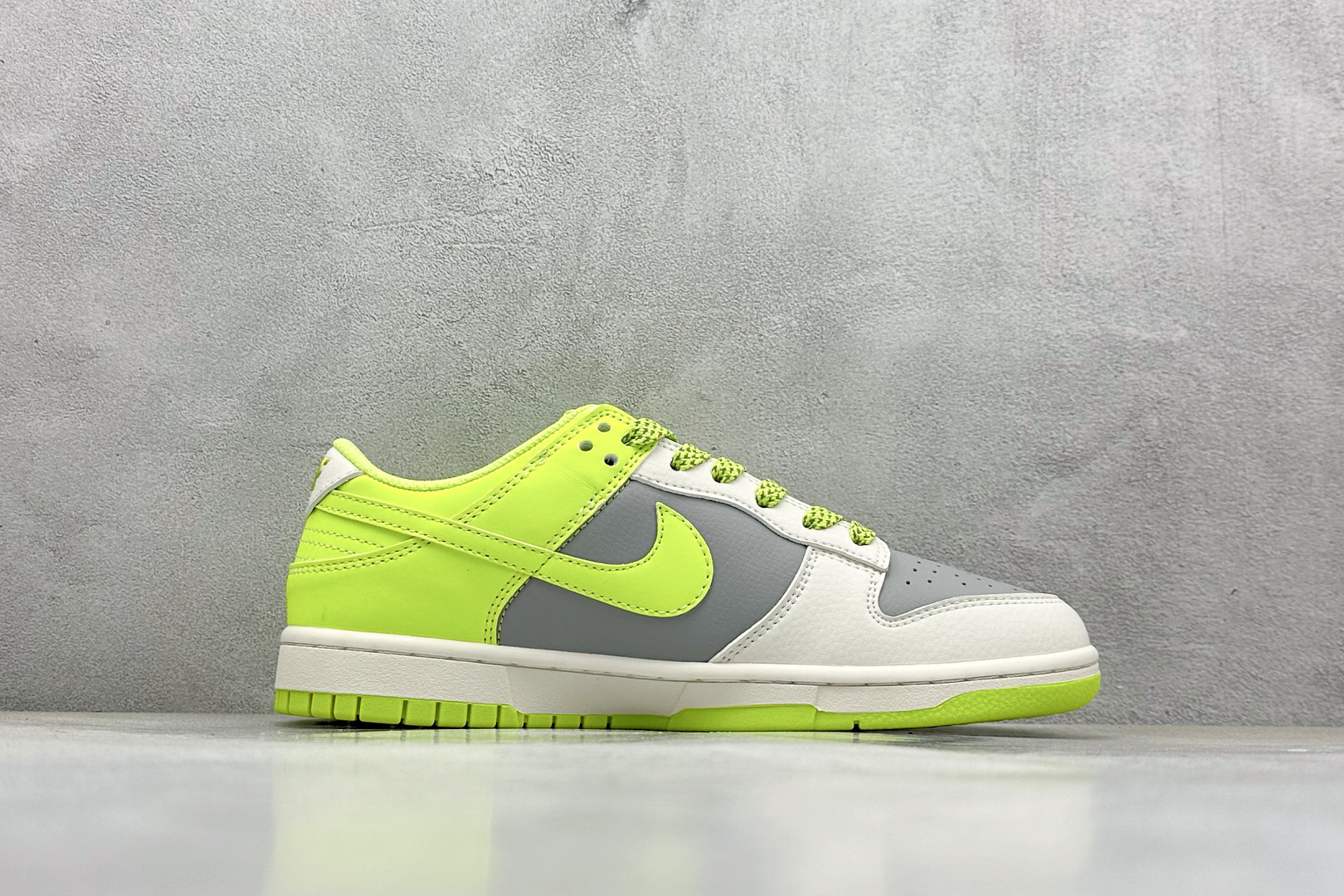 Nike Basic Shoes L-s