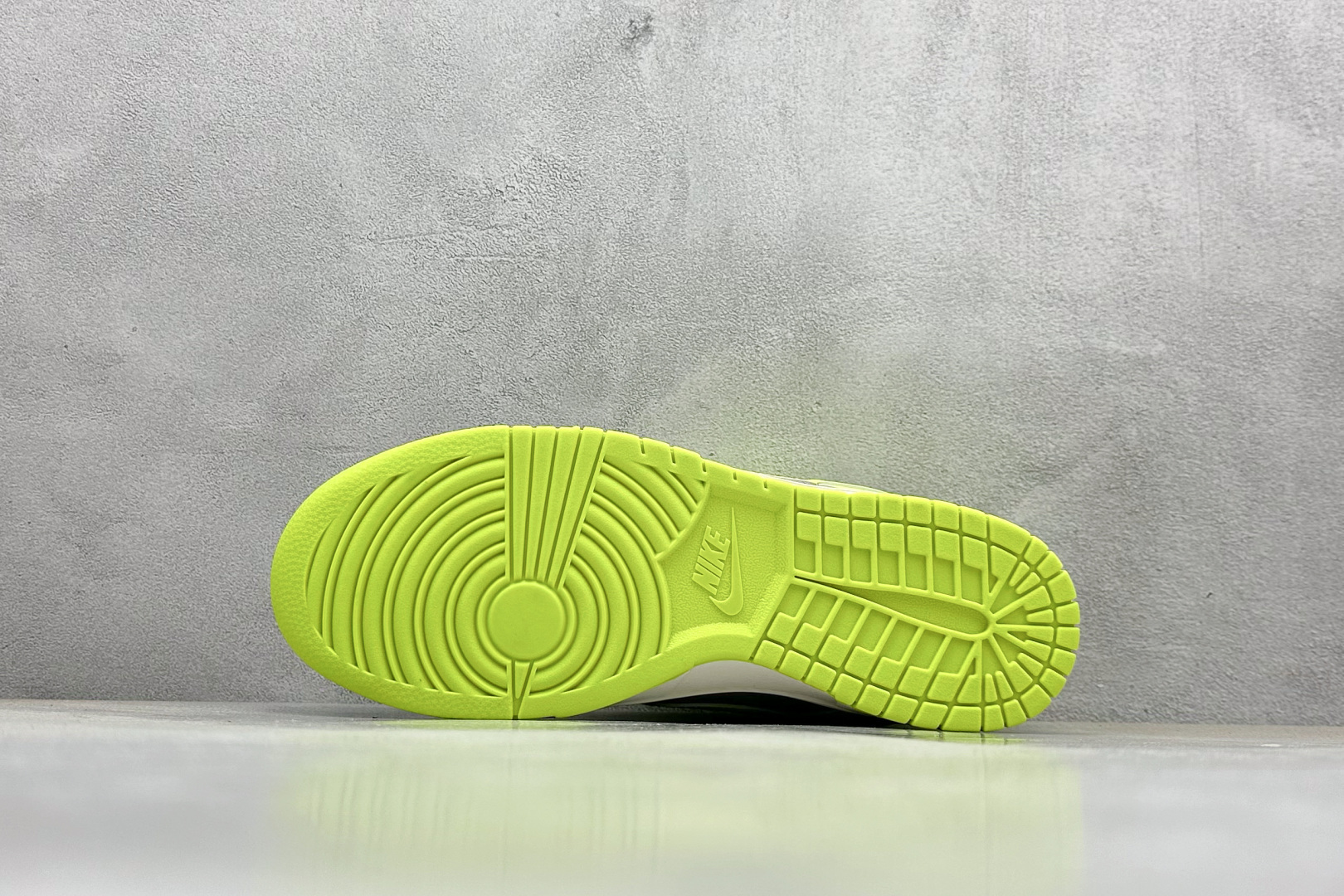 Nike Basic Shoes L-s