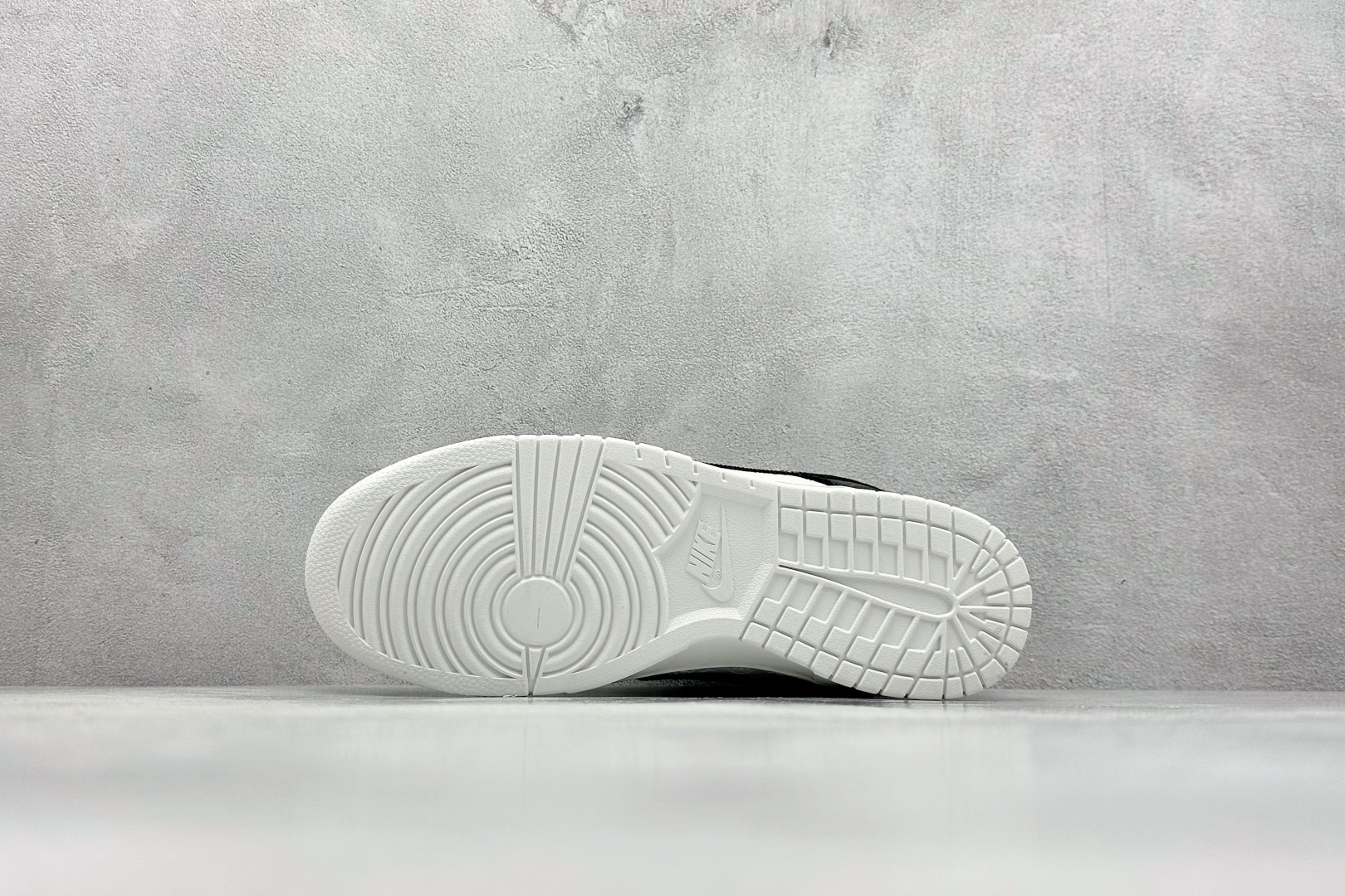 Louis Vuitton Nike Basic Shoes L-s