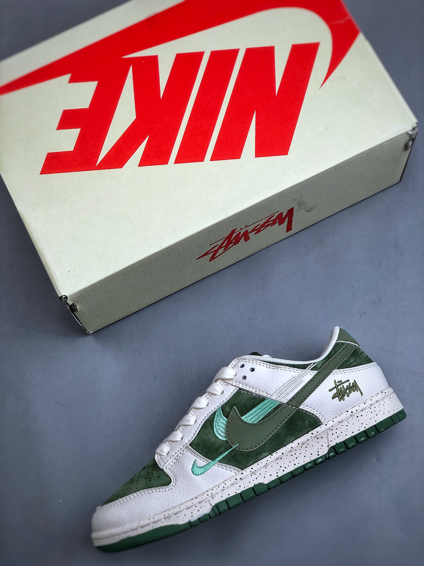 Nike Basic Shoes L-s