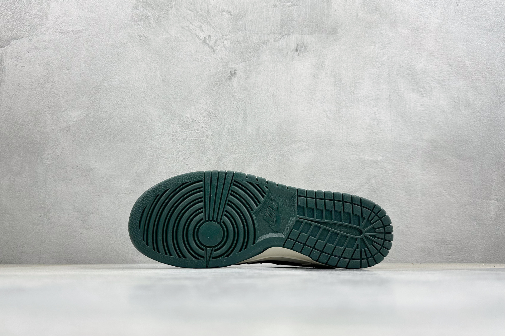 Nike Board Shoes L-s