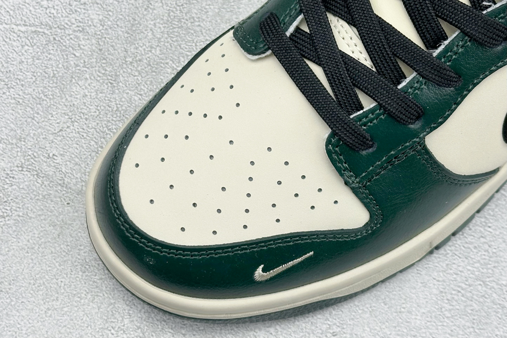 Nike Board Shoes L-s