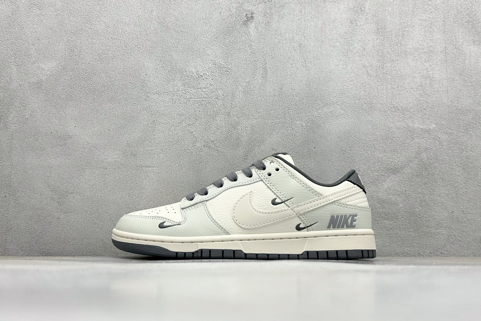 Nike Board Shoes L-s