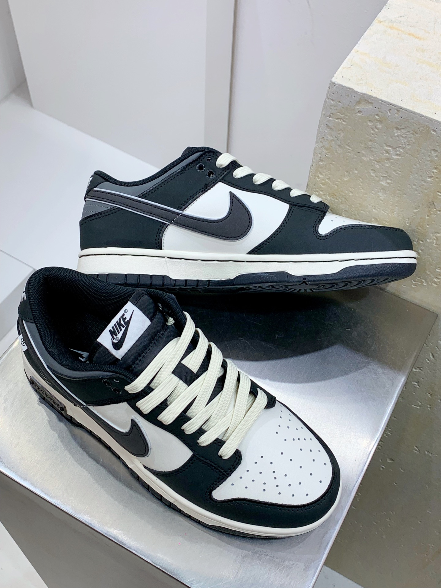 Nike Basic Shoes L-s