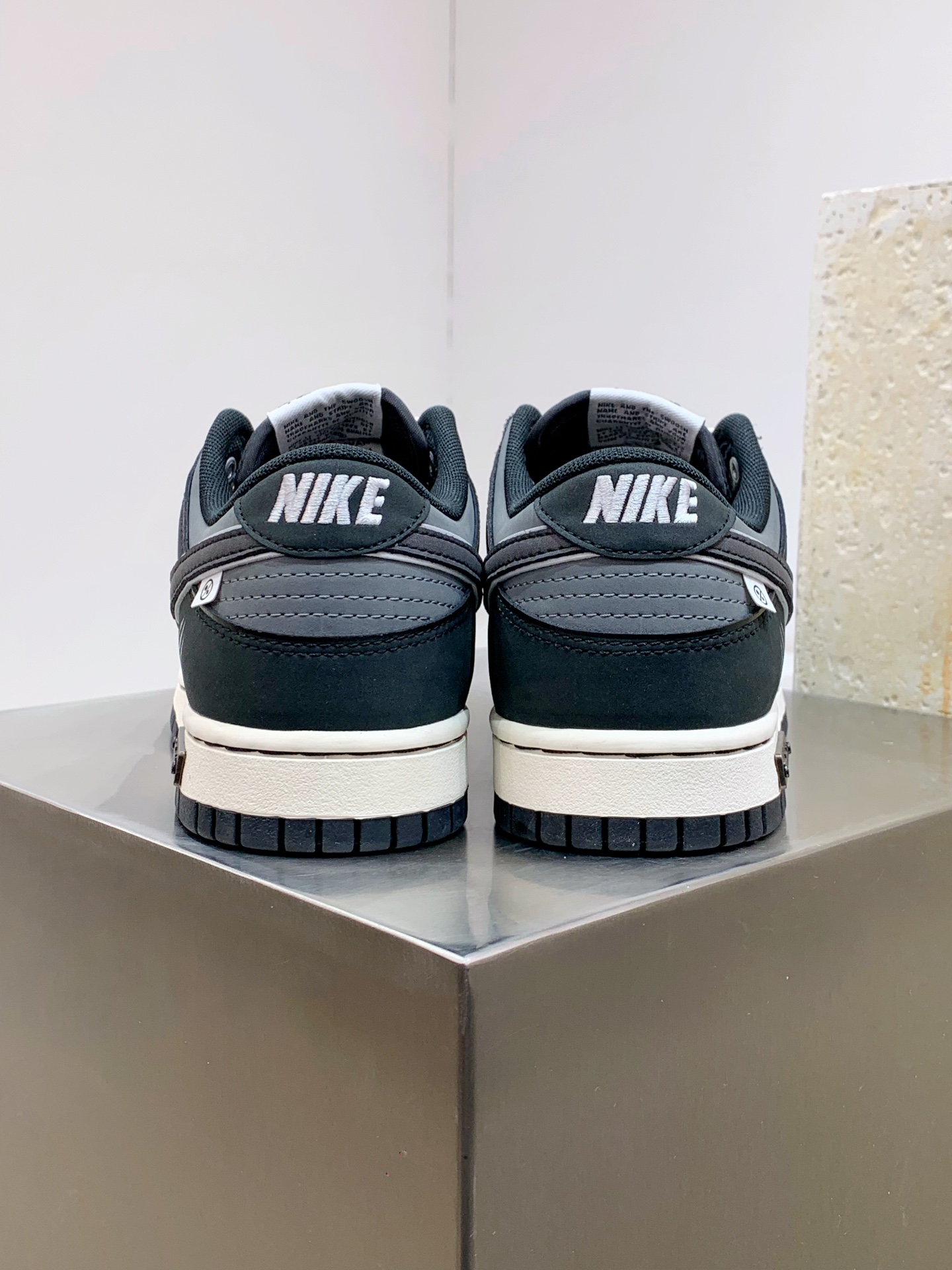 Nike Basic Shoes L-s