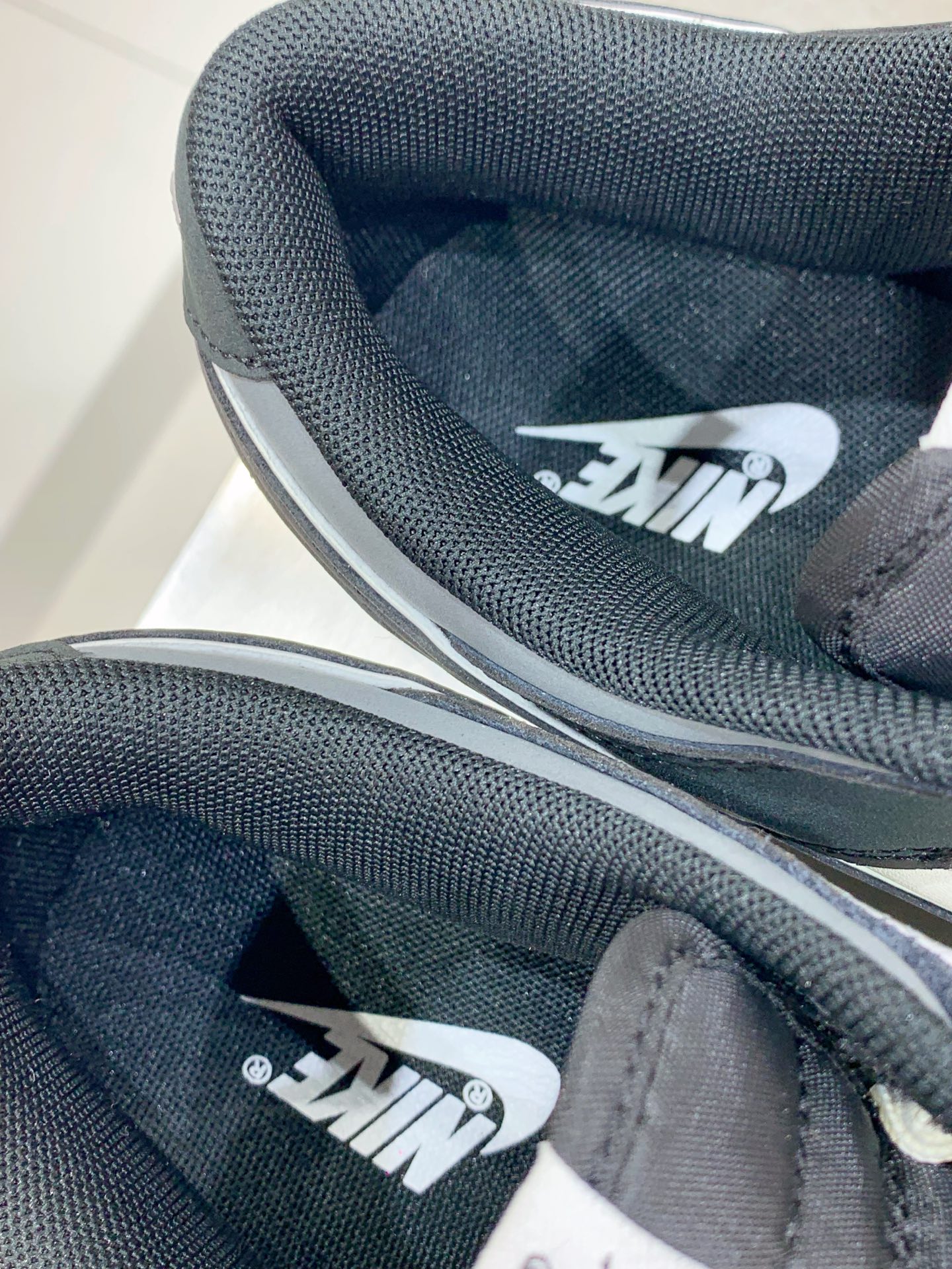 Nike Basic Shoes L-s