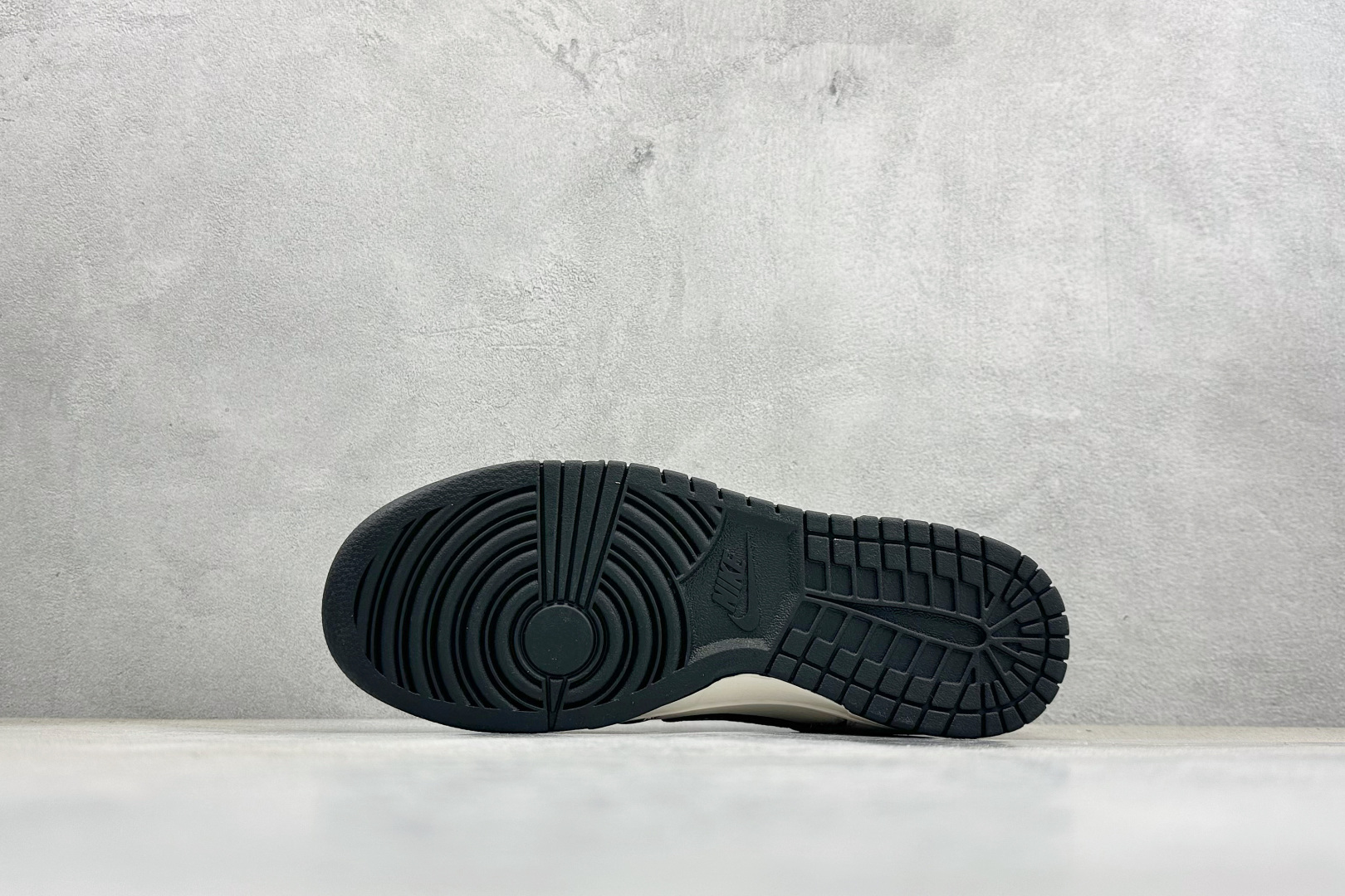 Nike Board Shoes L-s