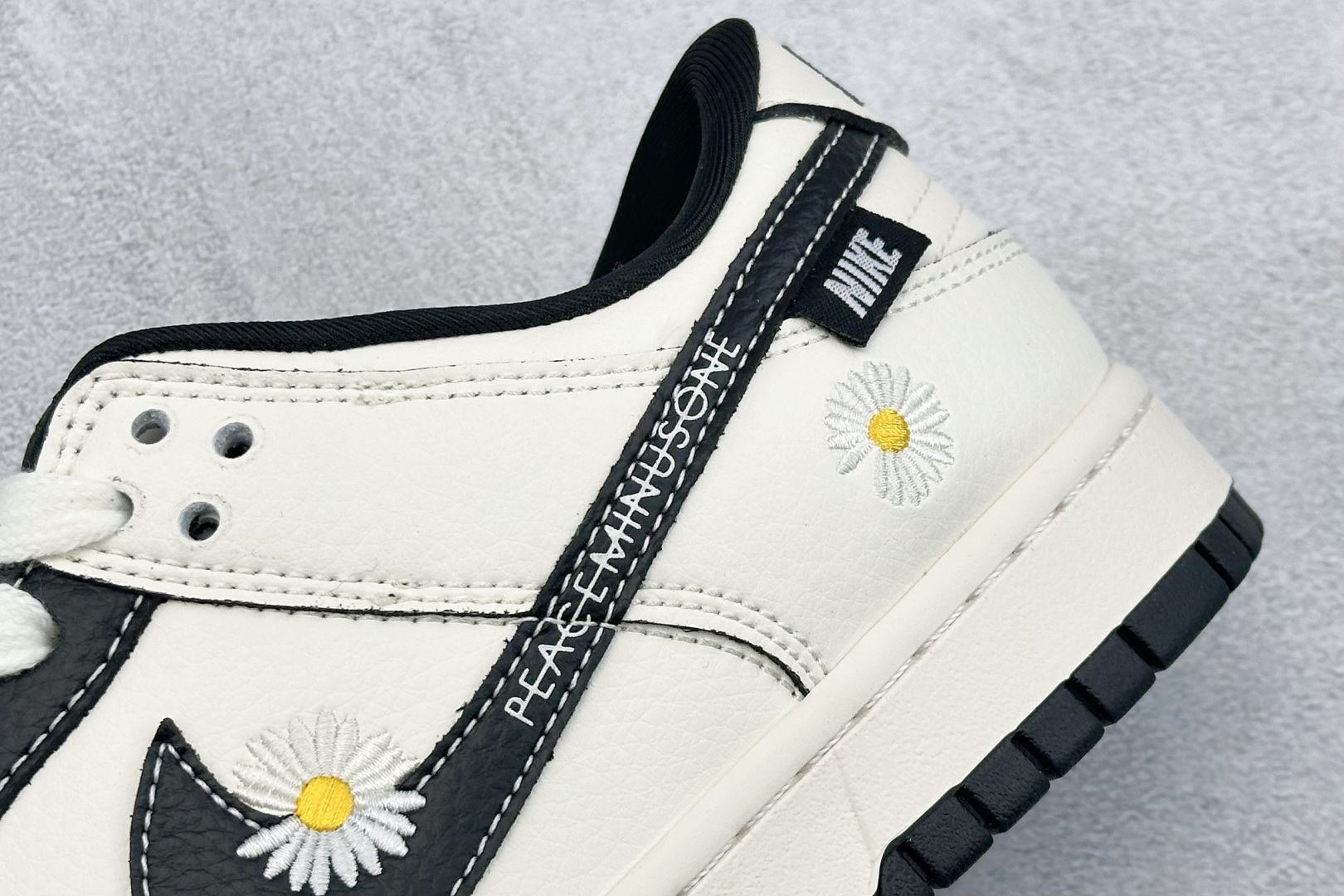 Nike Board Shoes L-s