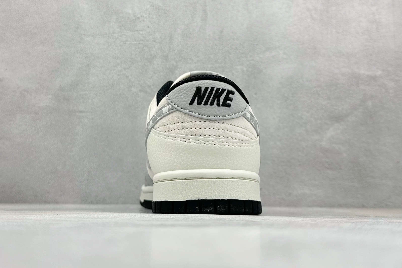 Nike Board Shoes L-s