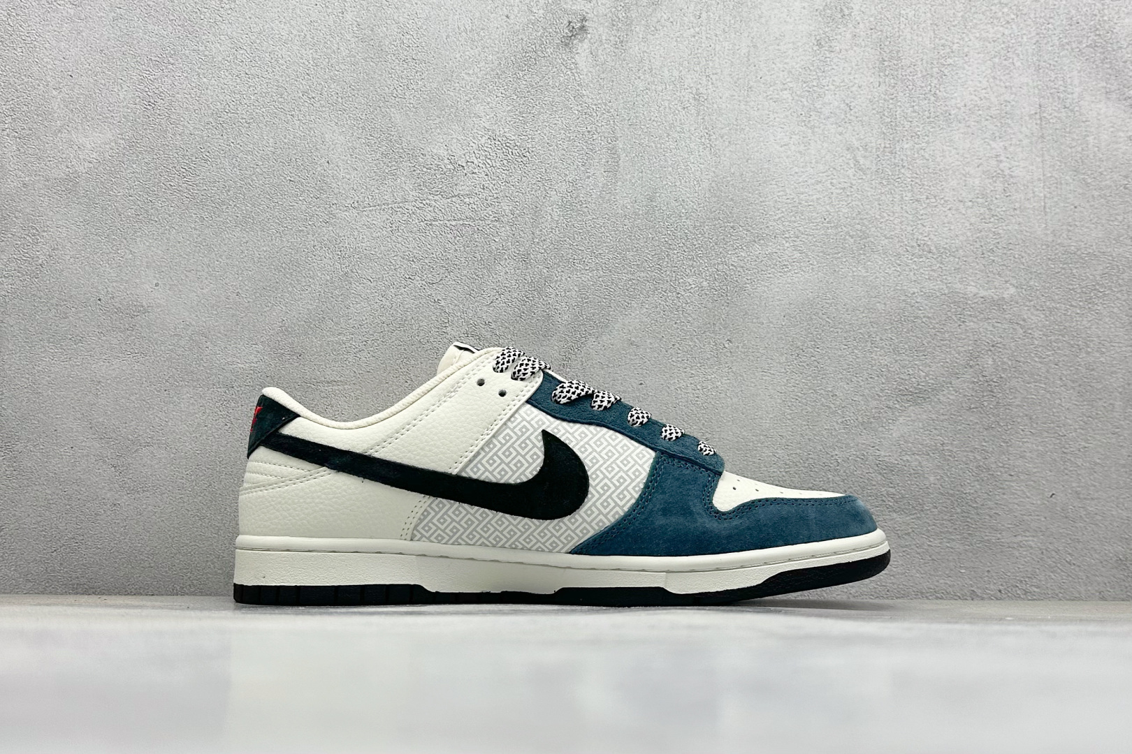 Givenchy Nike Board Shoes L-s