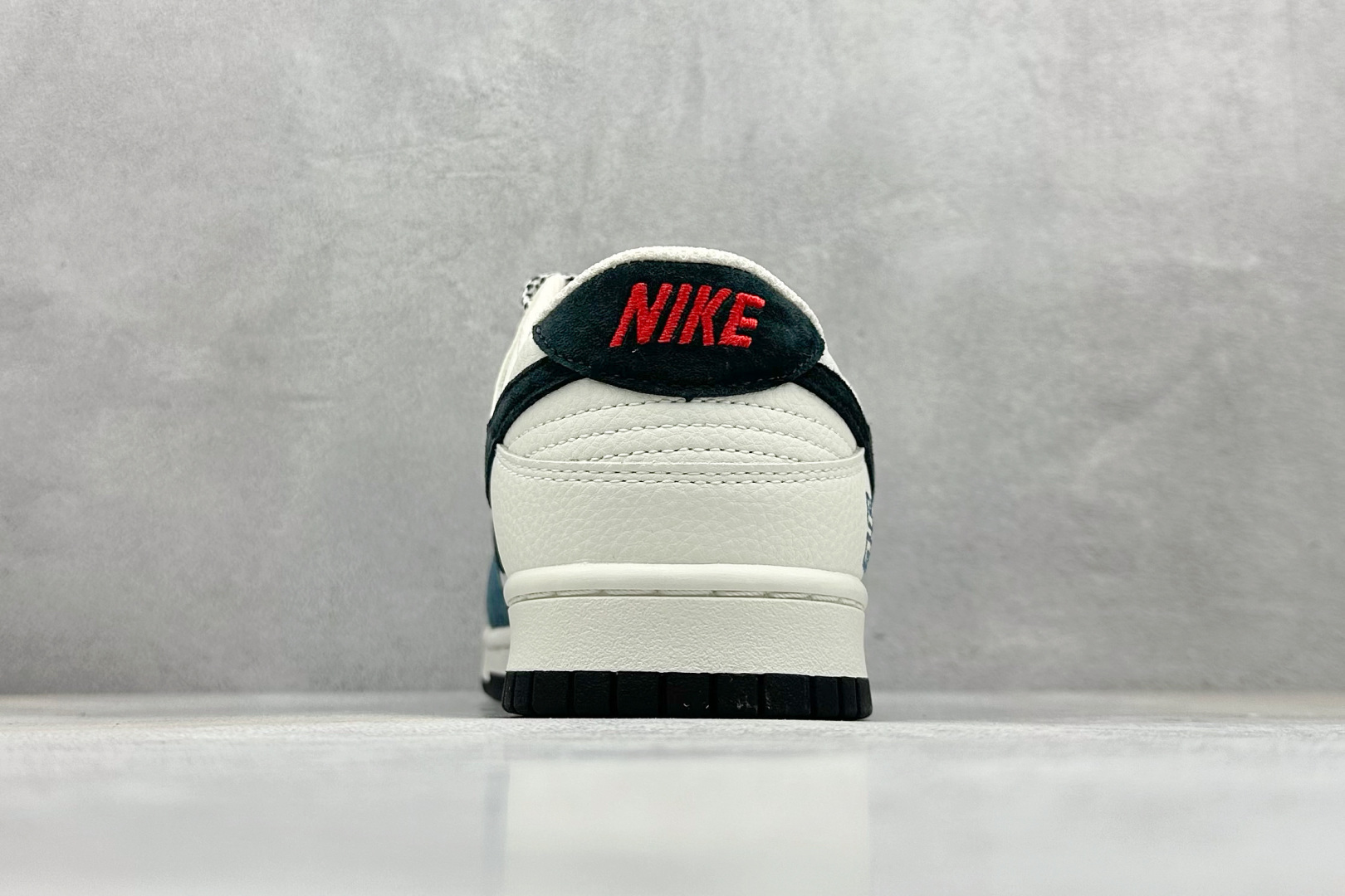 Givenchy Nike Board Shoes L-s