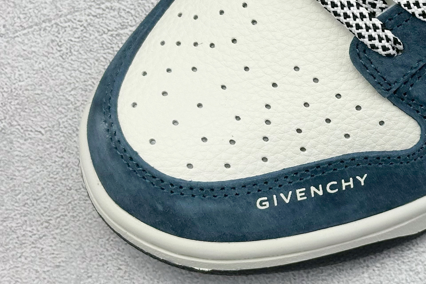 Givenchy Nike Board Shoes L-s