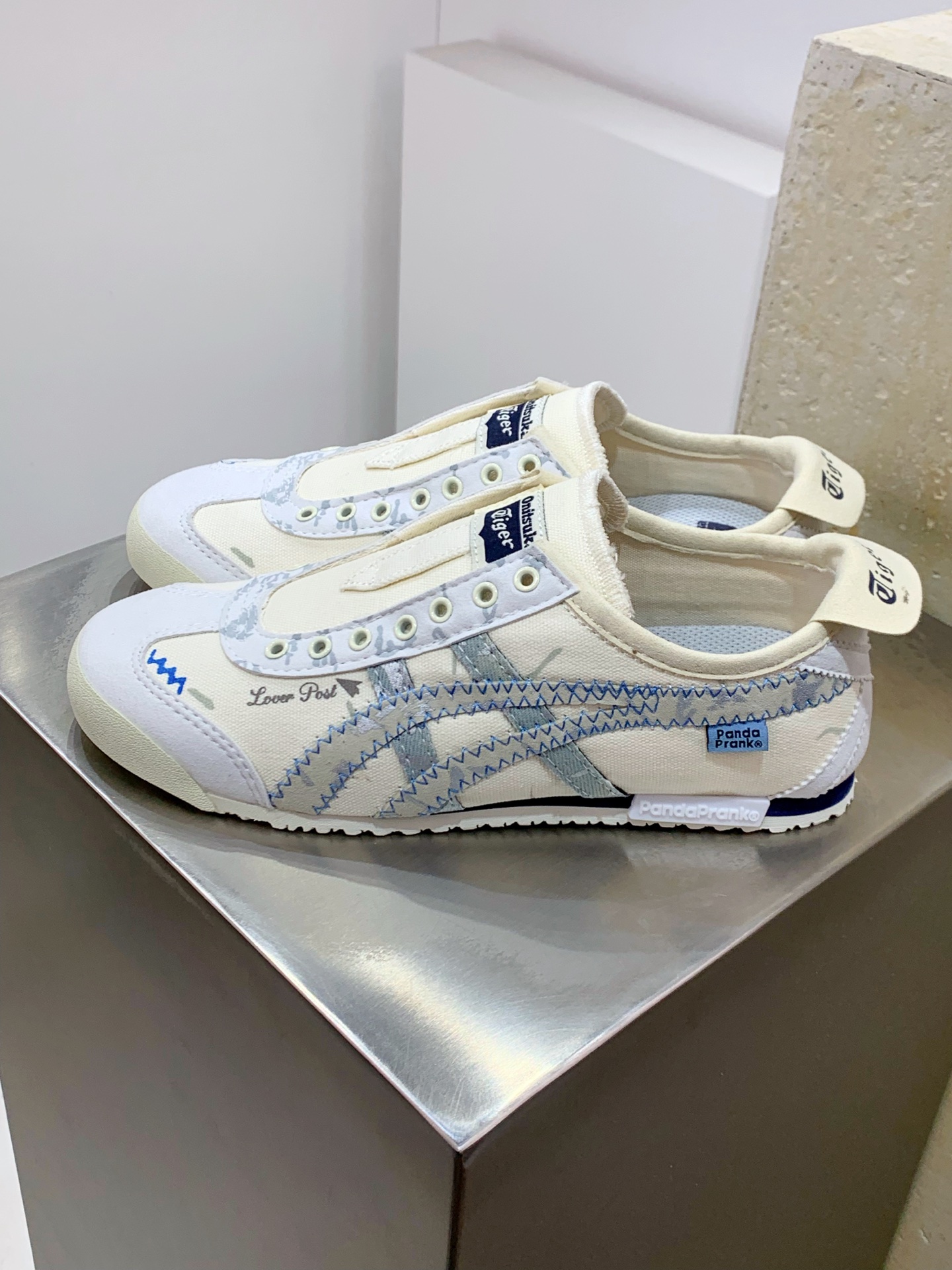 Asics Onitsuka Tiger Basic Shoes M-s