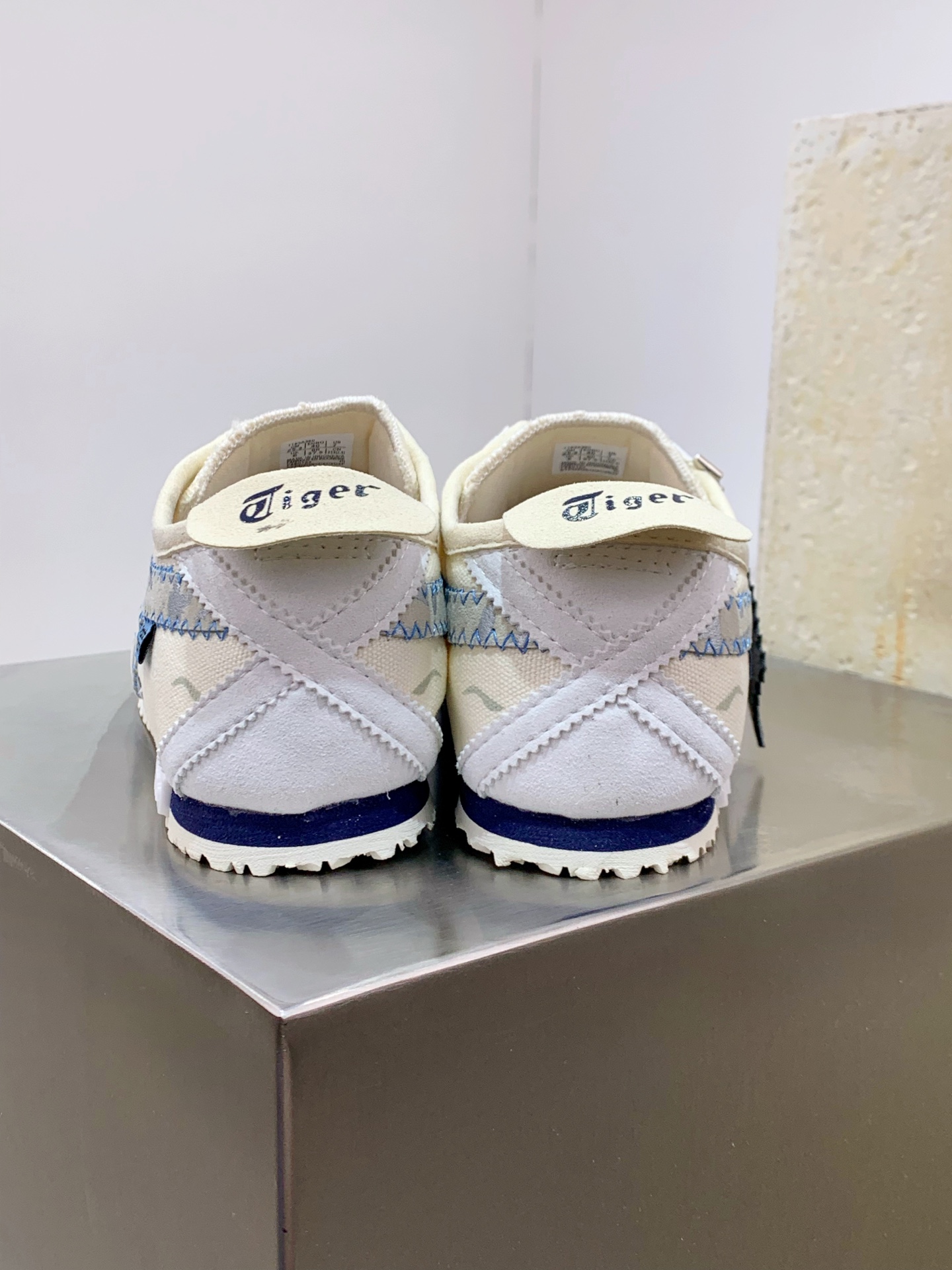 Asics Onitsuka Tiger Basic Shoes M-s