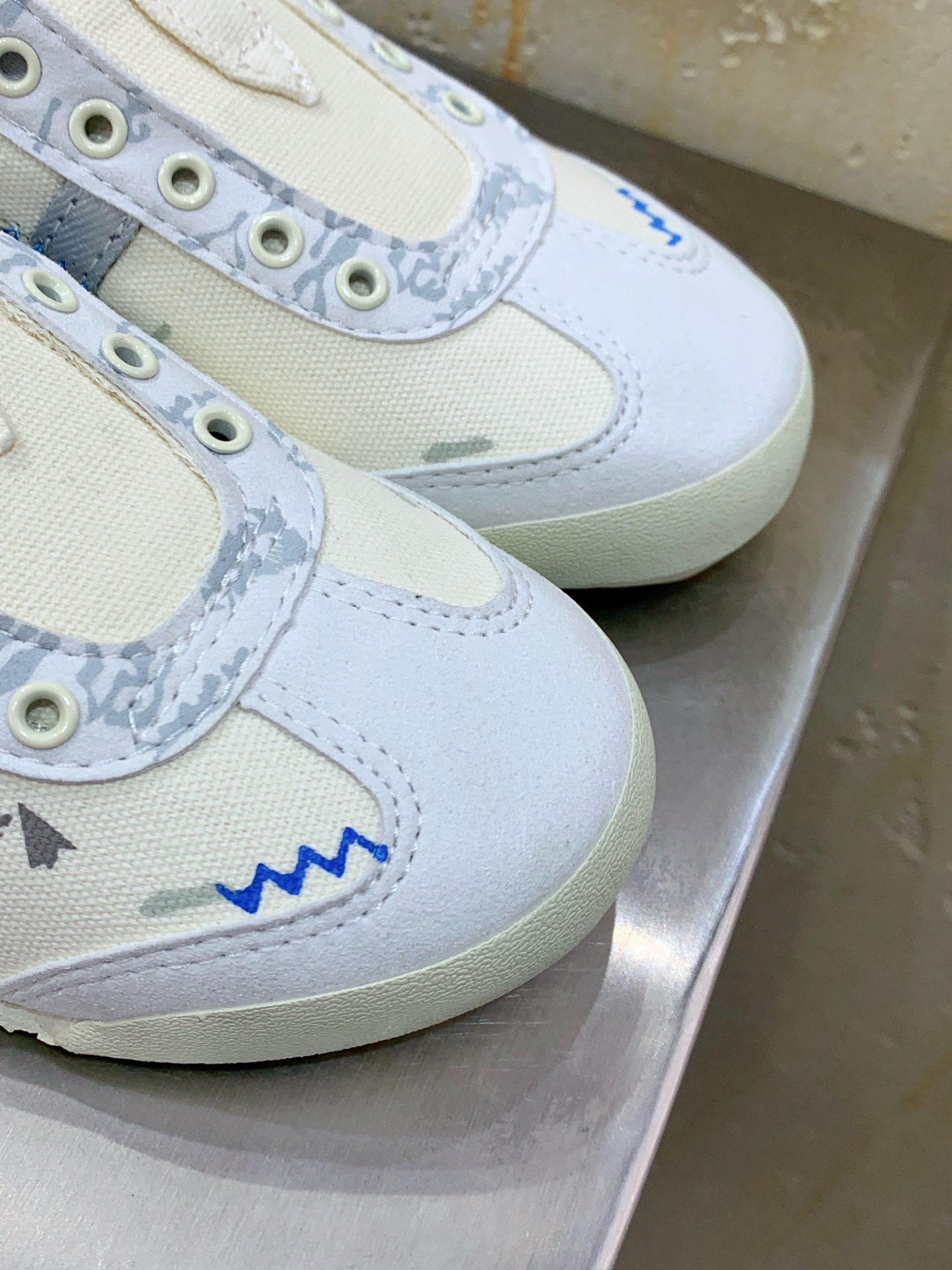 Asics Onitsuka Tiger Basic Shoes M-s