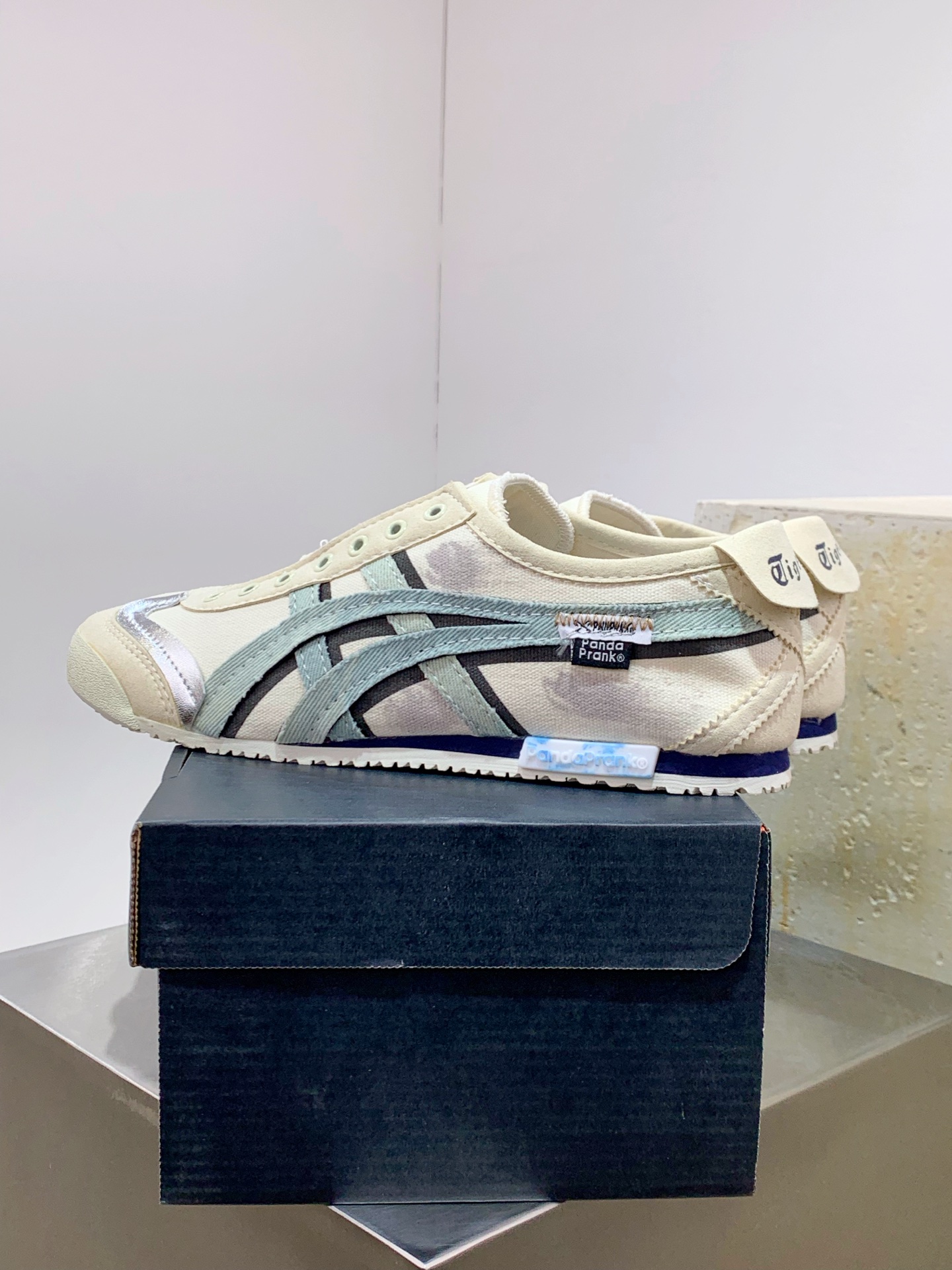 Asics Onitsuka Tiger Basic Shoes M-s