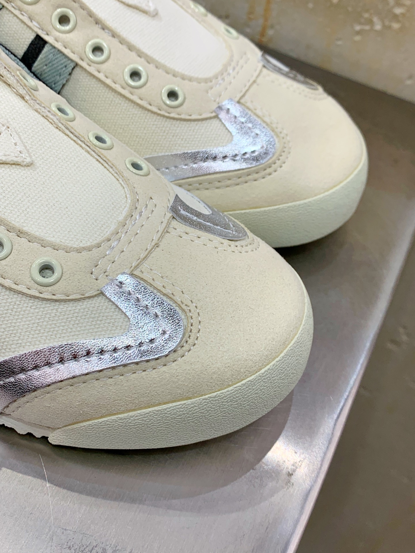 Asics Onitsuka Tiger Basic Shoes M-s