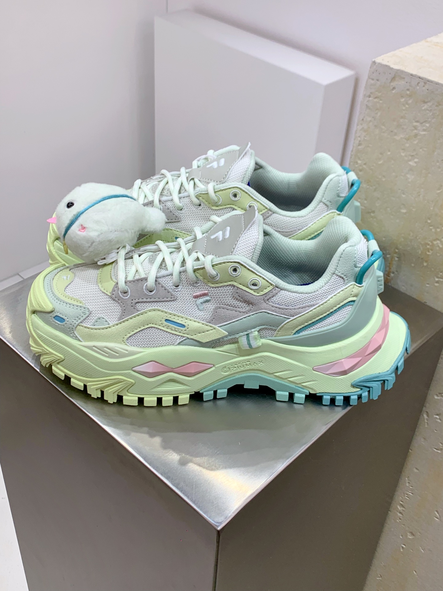 Female Basic Shoes L-s