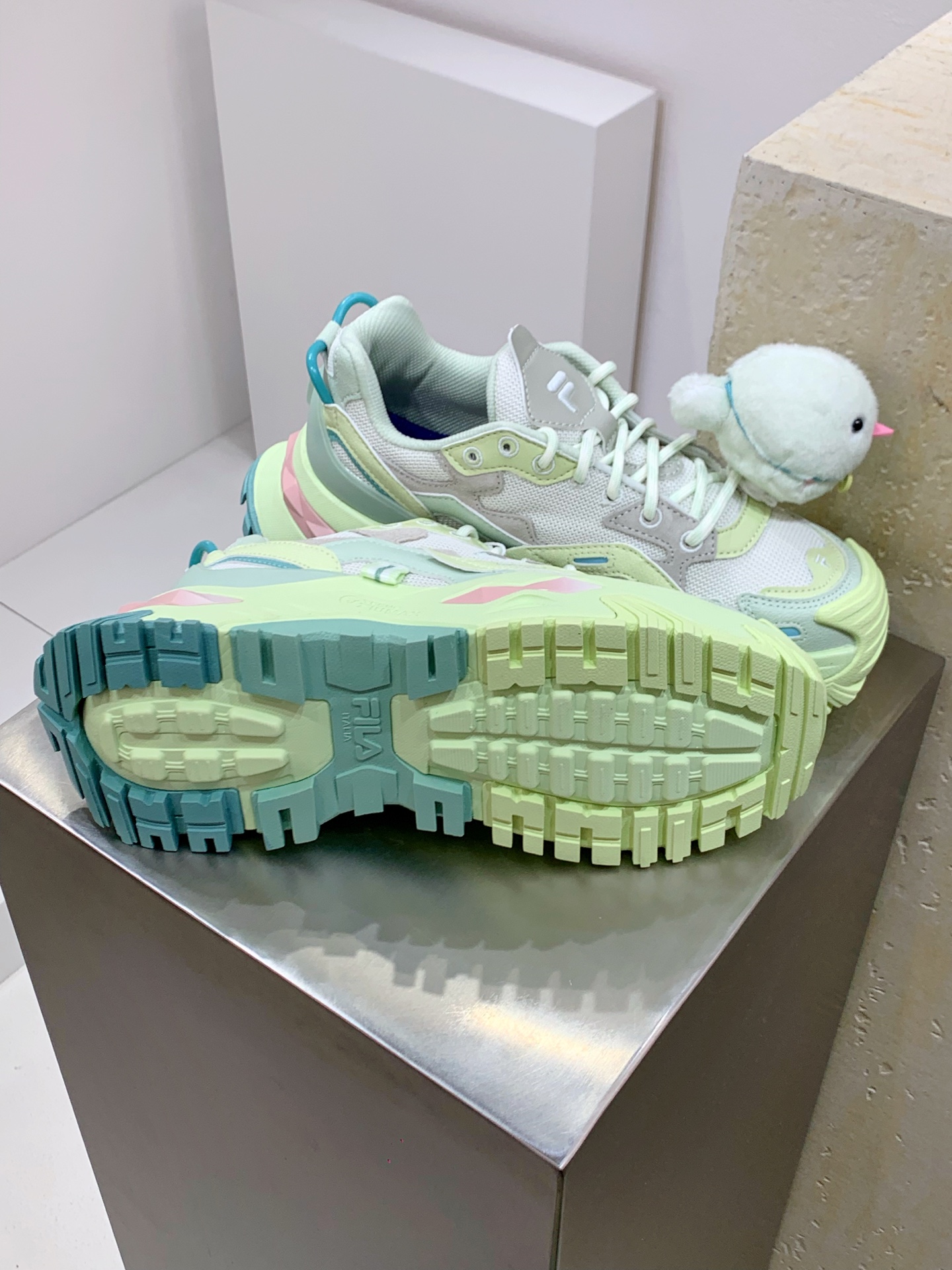 Female Basic Shoes L-s