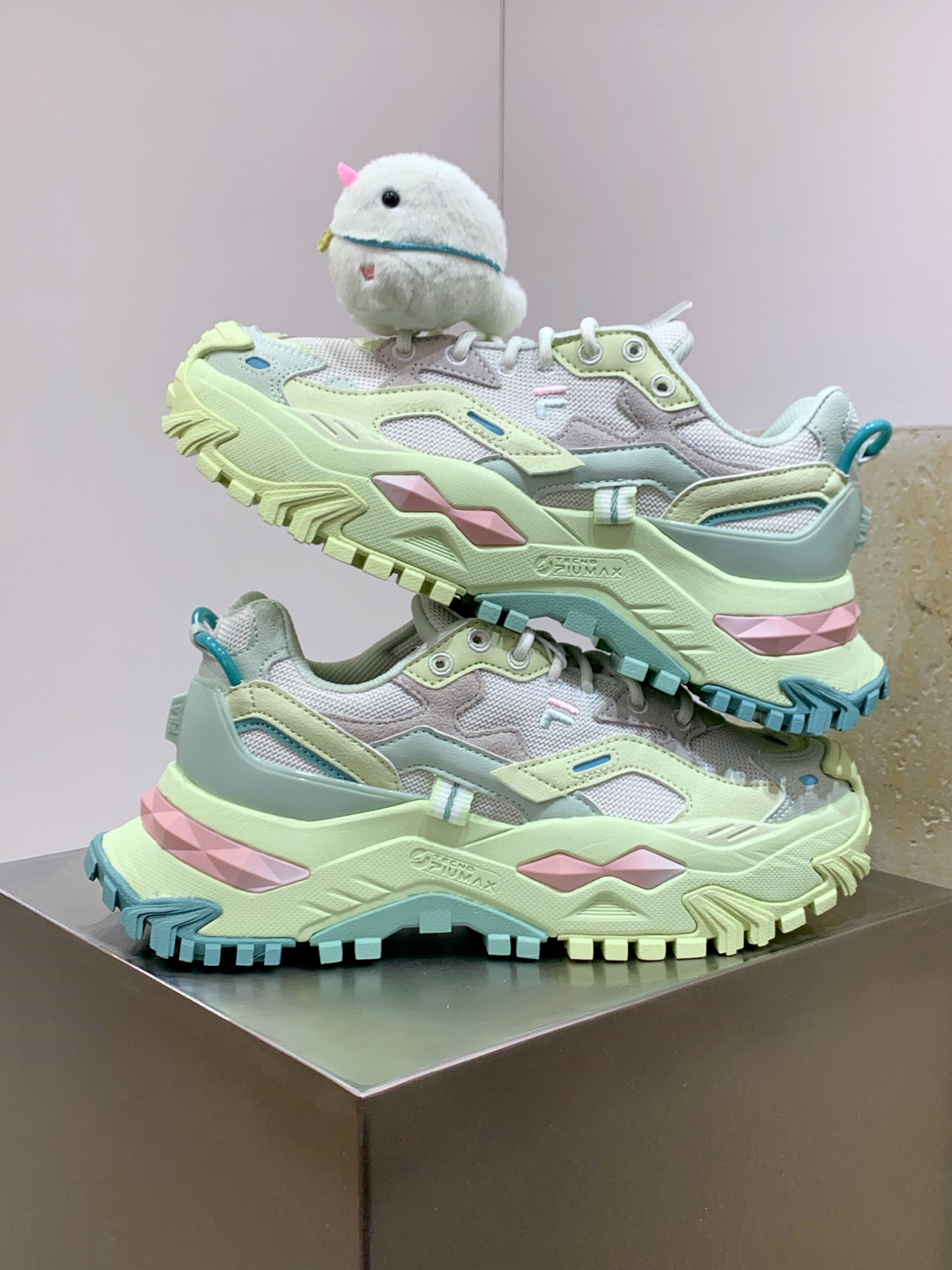 Female Basic Shoes L-s