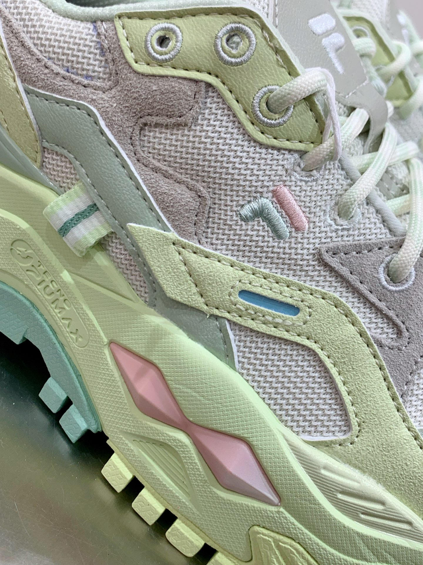 Female Basic Shoes L-s