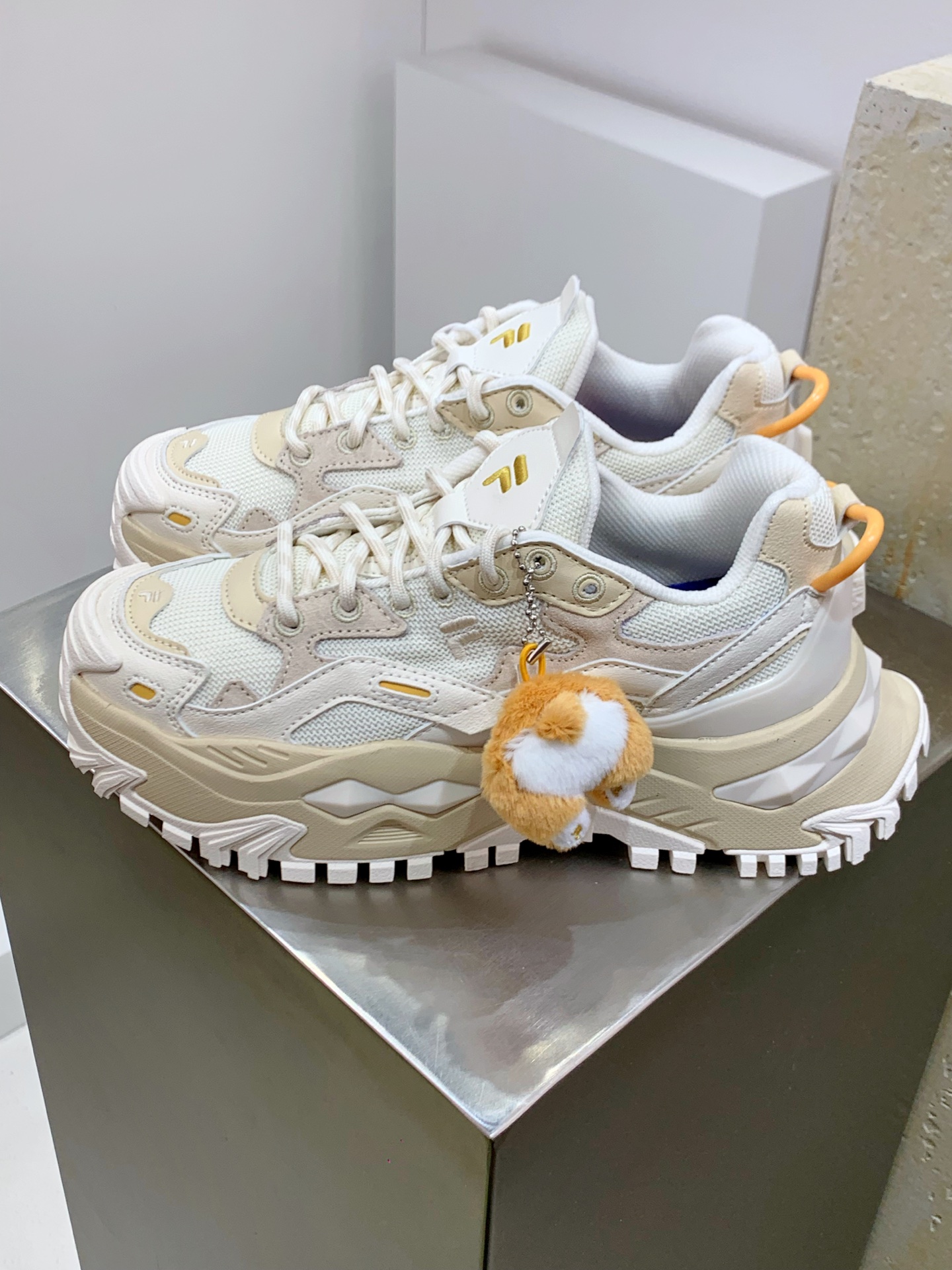 Female Basic Shoes L-s