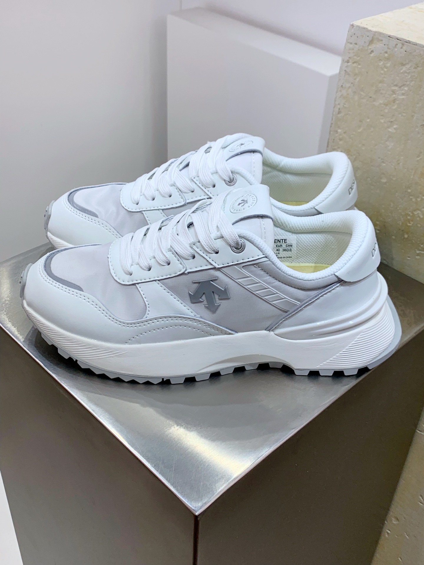 Descente Leather Shoes Cow Leather L-s