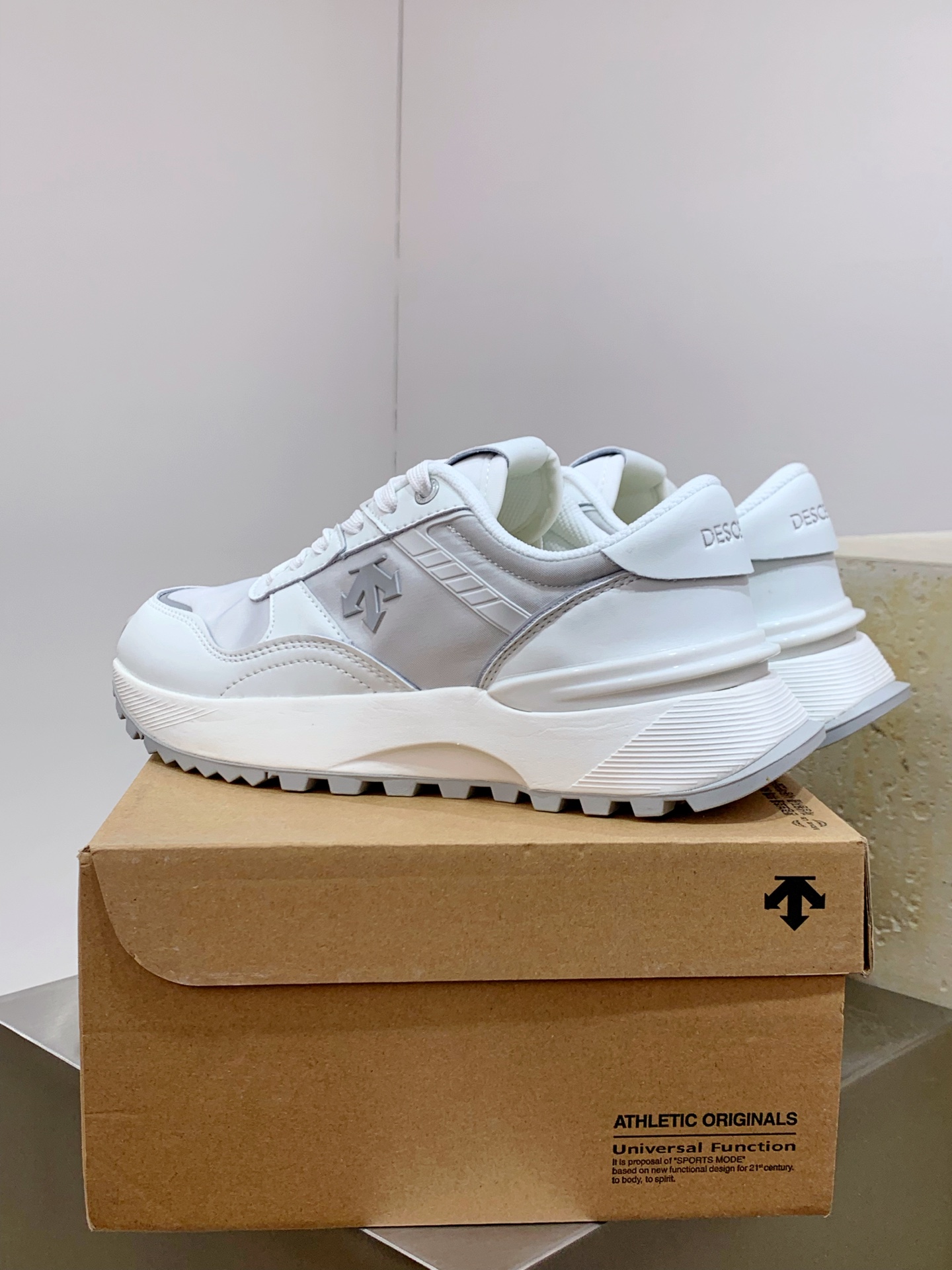 Descente Leather Shoes Cow Leather L-s