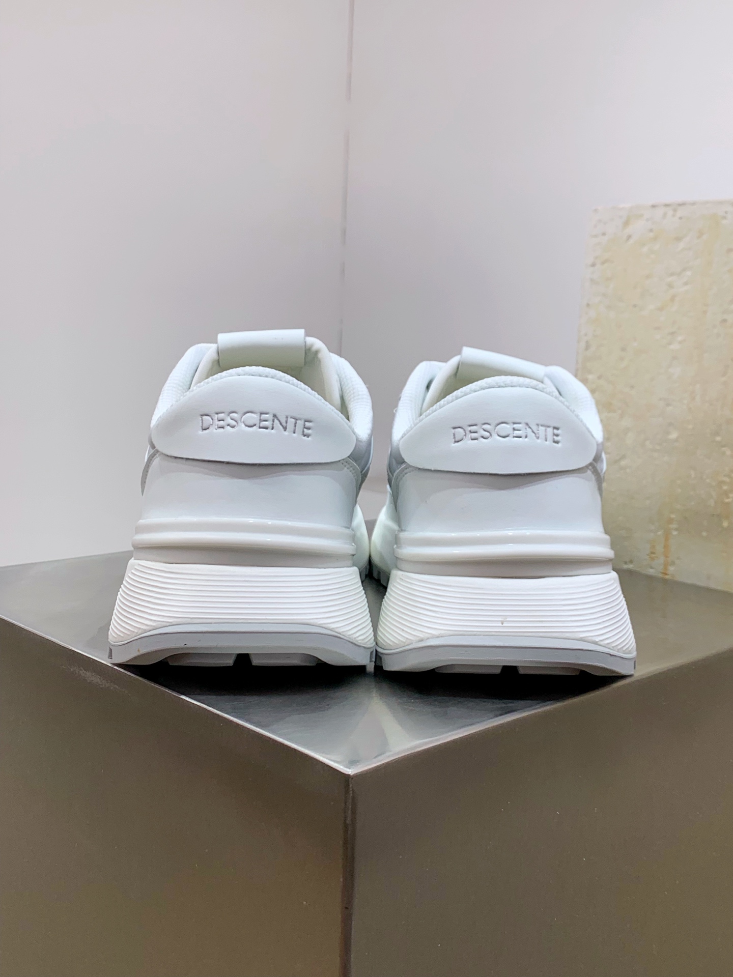 Descente Leather Shoes Cow Leather L-s