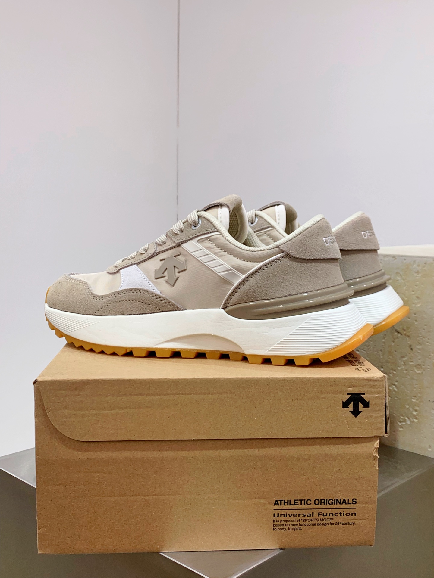 Descente Leather Shoes Cow Leather L-s