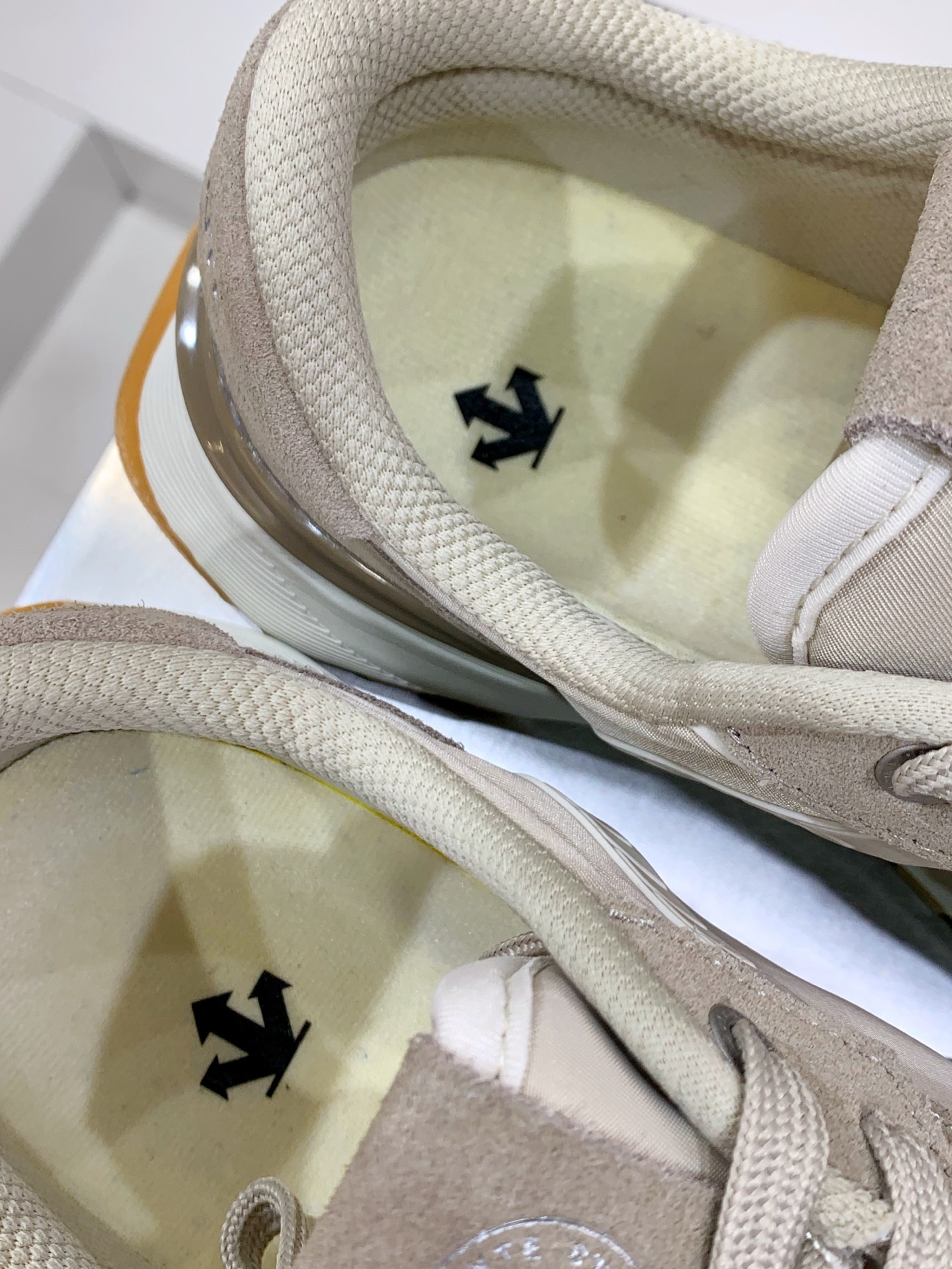 Descente Leather Shoes Cow Leather L-s