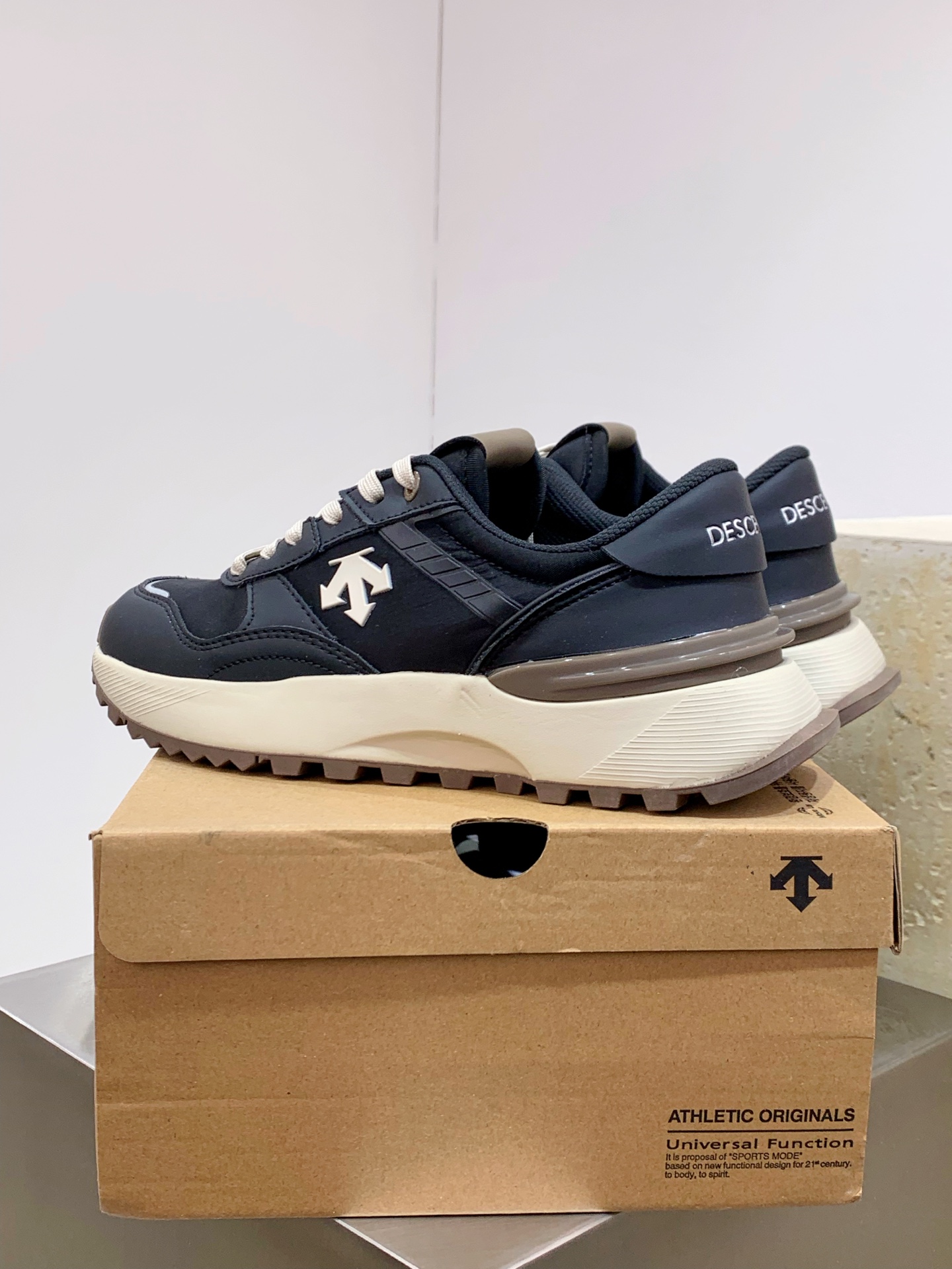 Descente Leather Shoes Cow Leather L-s