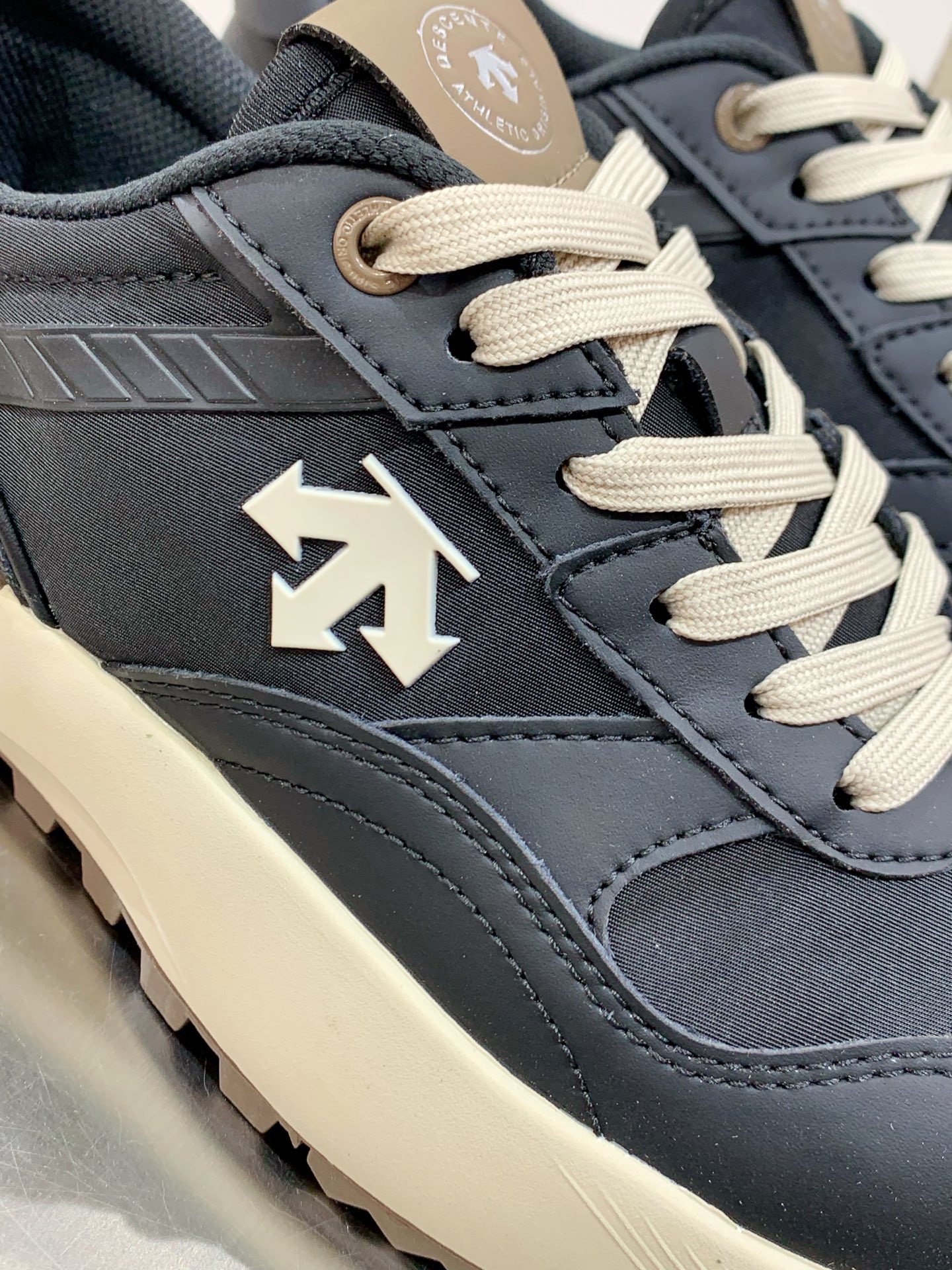 Descente Leather Shoes Cow Leather L-s