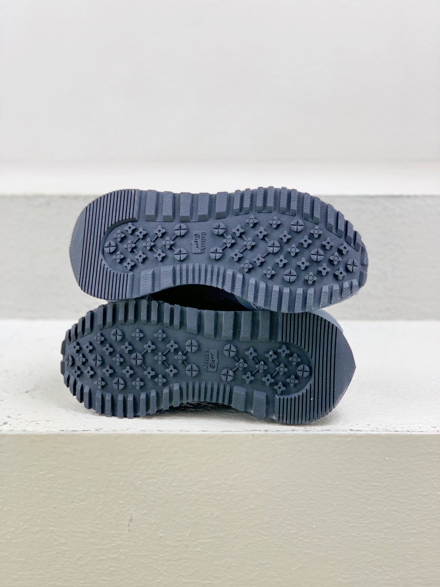 Asics Onitsuka Tiger Male Basic Shoes Breathable M-s