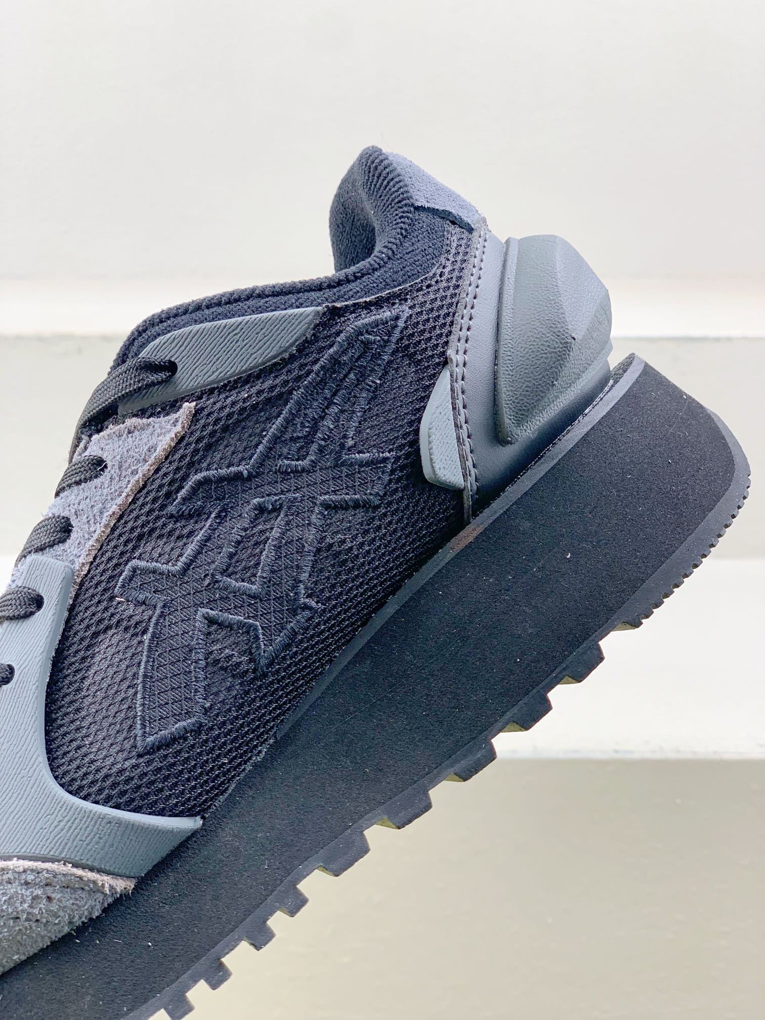 Asics Onitsuka Tiger Male Basic Shoes Breathable M-s