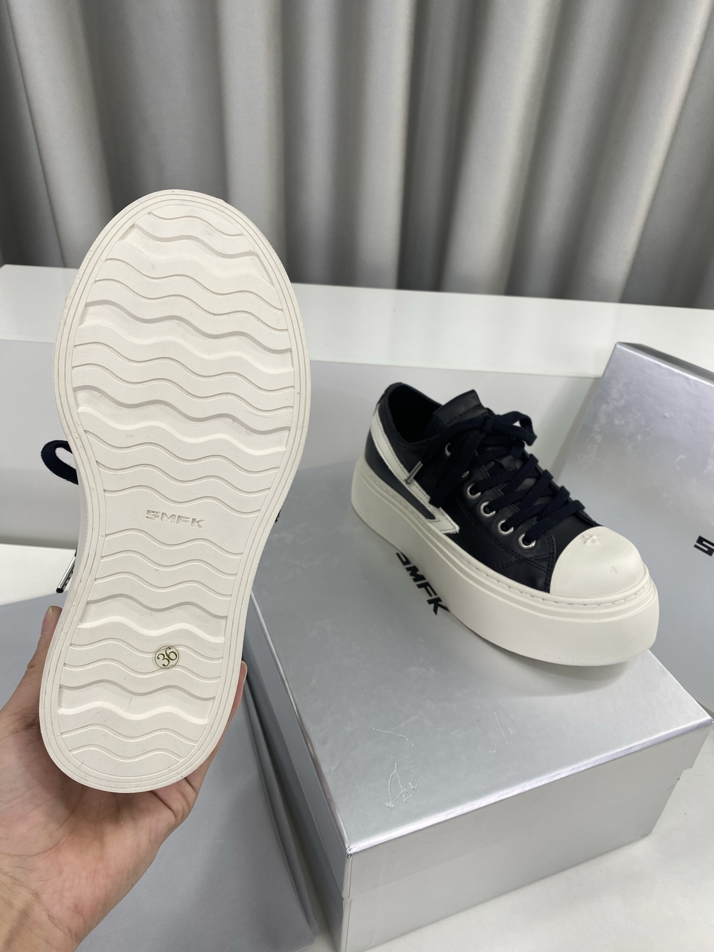 Female Basic Shoes M-s